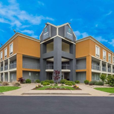 Clarion Pointe Indianapolis Northeast Hotel Castleton Exterior photo